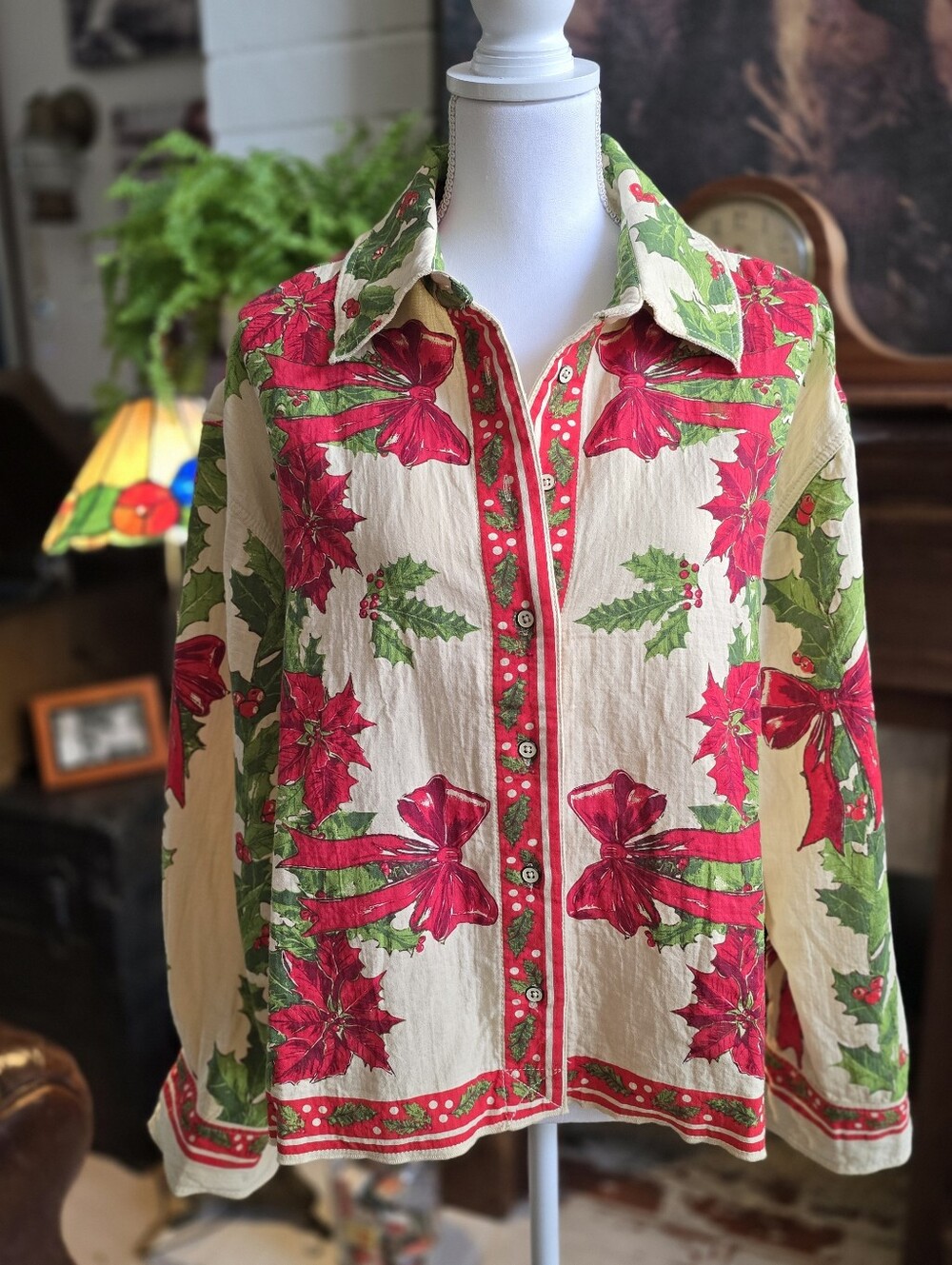 We The Free Holiday Blooms Button Down Shirt Size M 100 % Cotton NWT